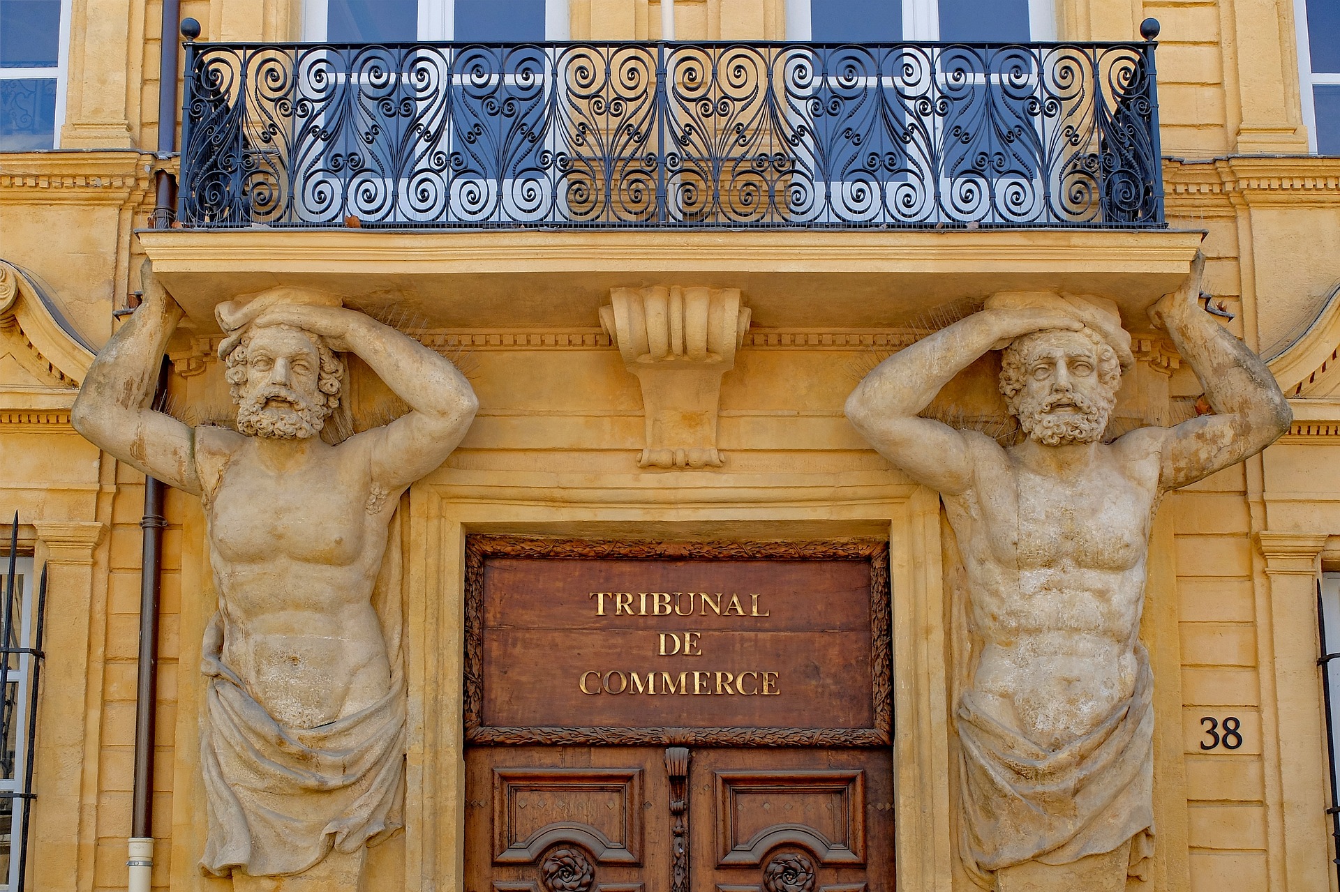 Avocat droit commercial Nantes